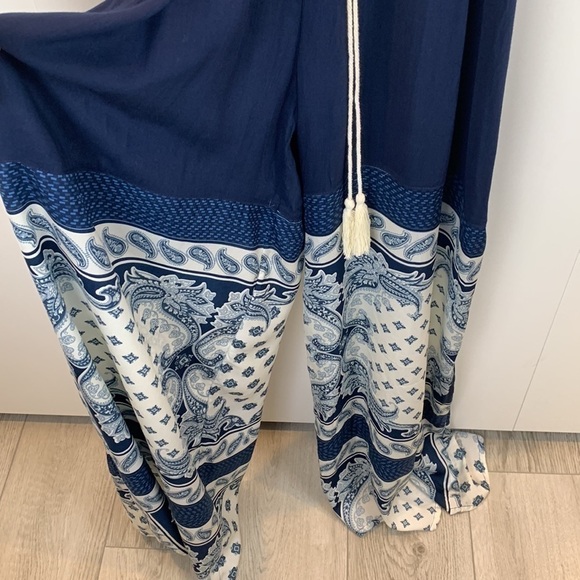 Tobi Wide Leg Long Line Sleeveless Navy Blue Bandanna Paisley Jumpsuit sz M - Picture 5 of 10